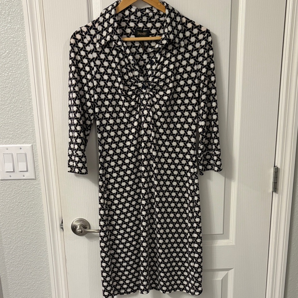 Laundry by Design Black and White Geometric Long Sleeve Dress